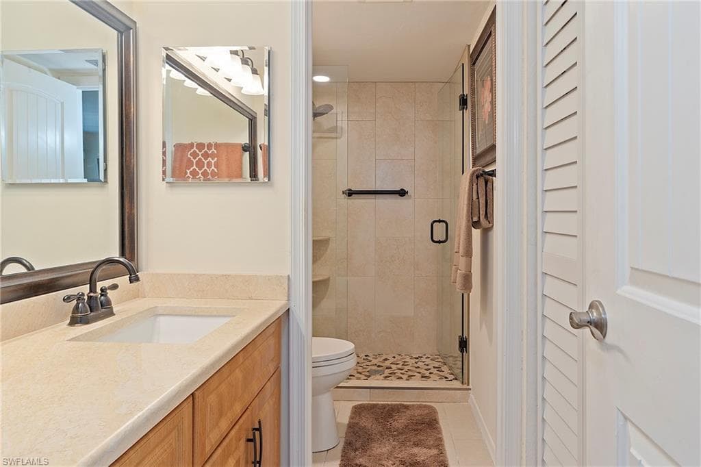 1075 Foxfire Ln 310, Naples, FL 34104-14