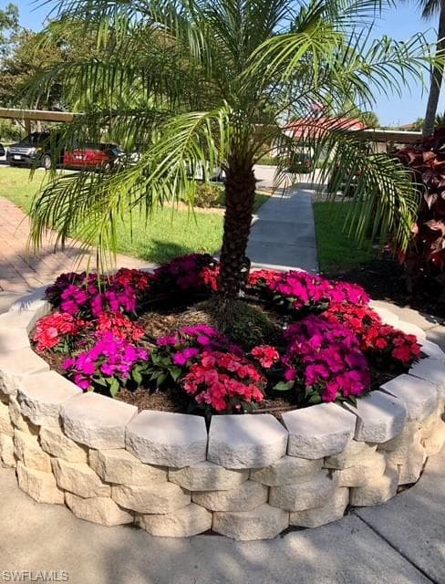 1075 Foxfire Ln 310, Naples, FL 34104-21
