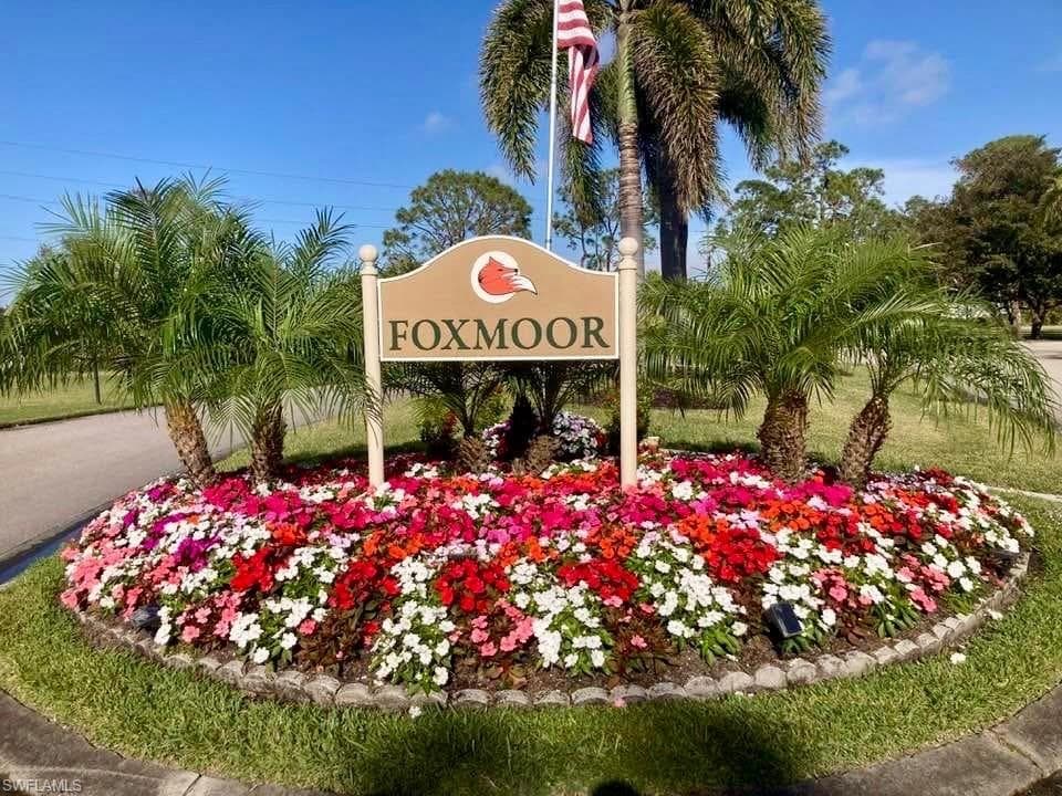 1075 Foxfire Ln 310, Naples, FL 34104-2
