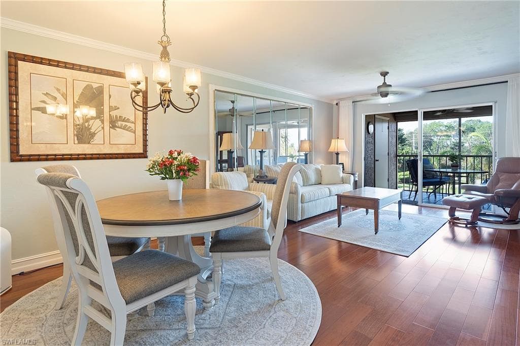 1075 Foxfire Ln 310, Naples, FL 34104-6