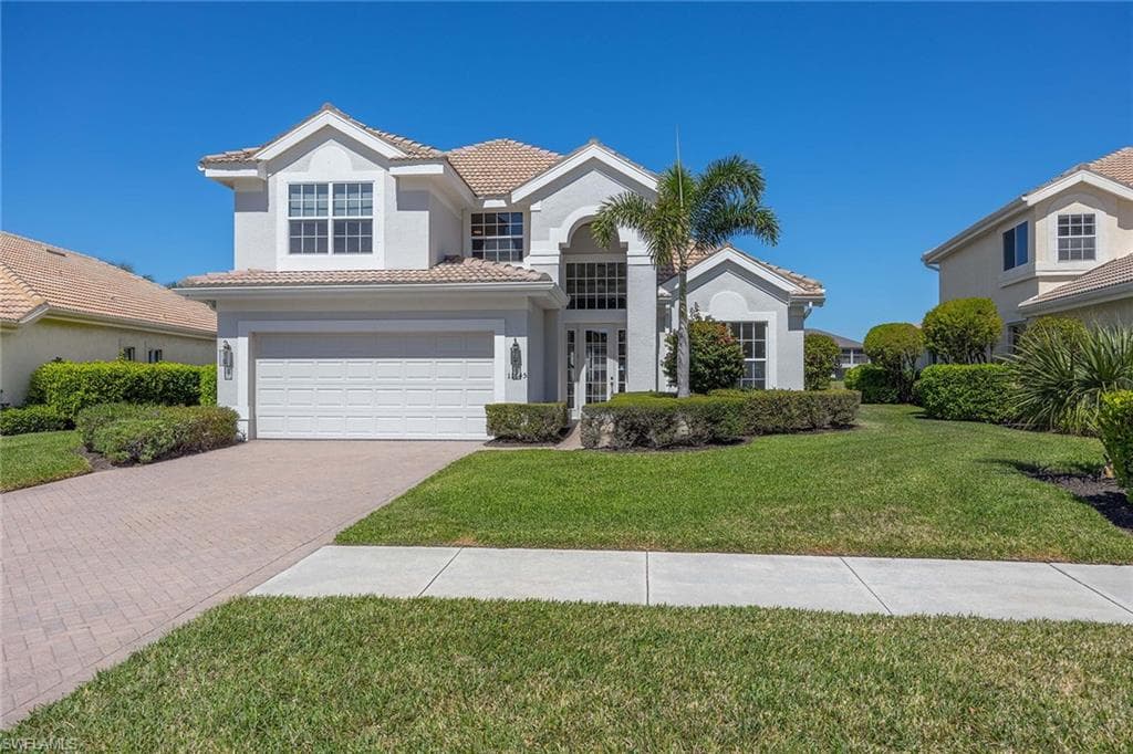 11845 Bramble Ct, Naples, FL 34120-1