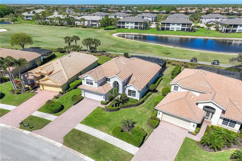 11845 Bramble Ct, Naples, FL 34120-3