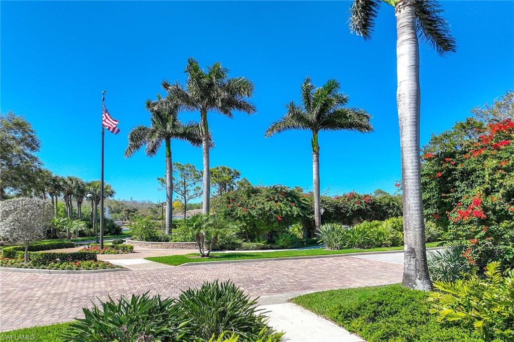 11845 Bramble Ct, Naples, FL 34120-45