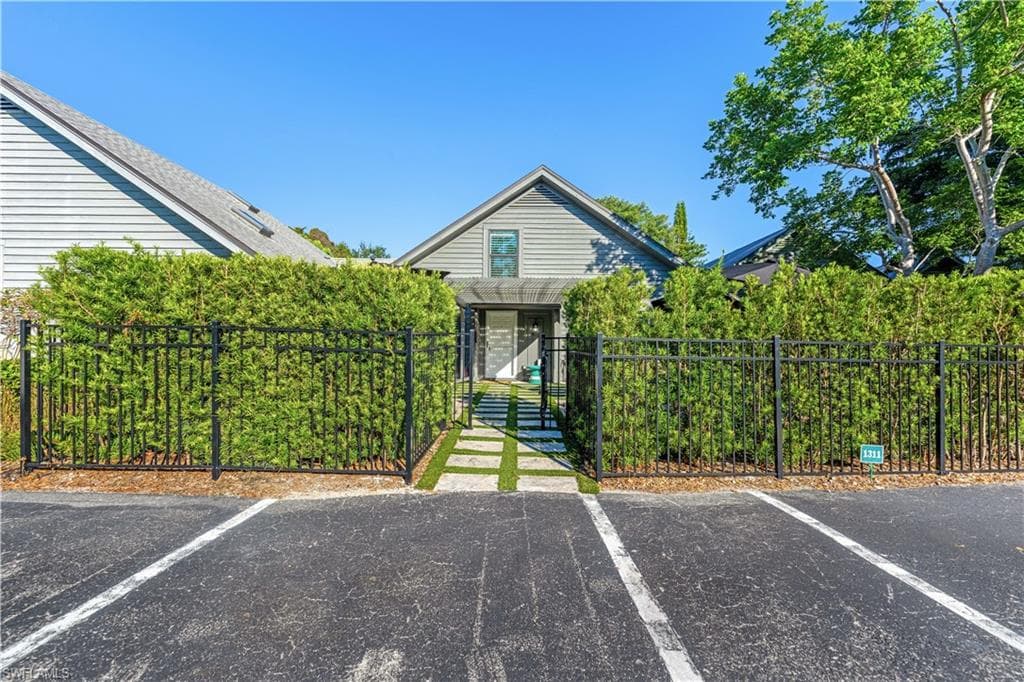 1311 Solana Rd A-2, Naples, FL 34103-9