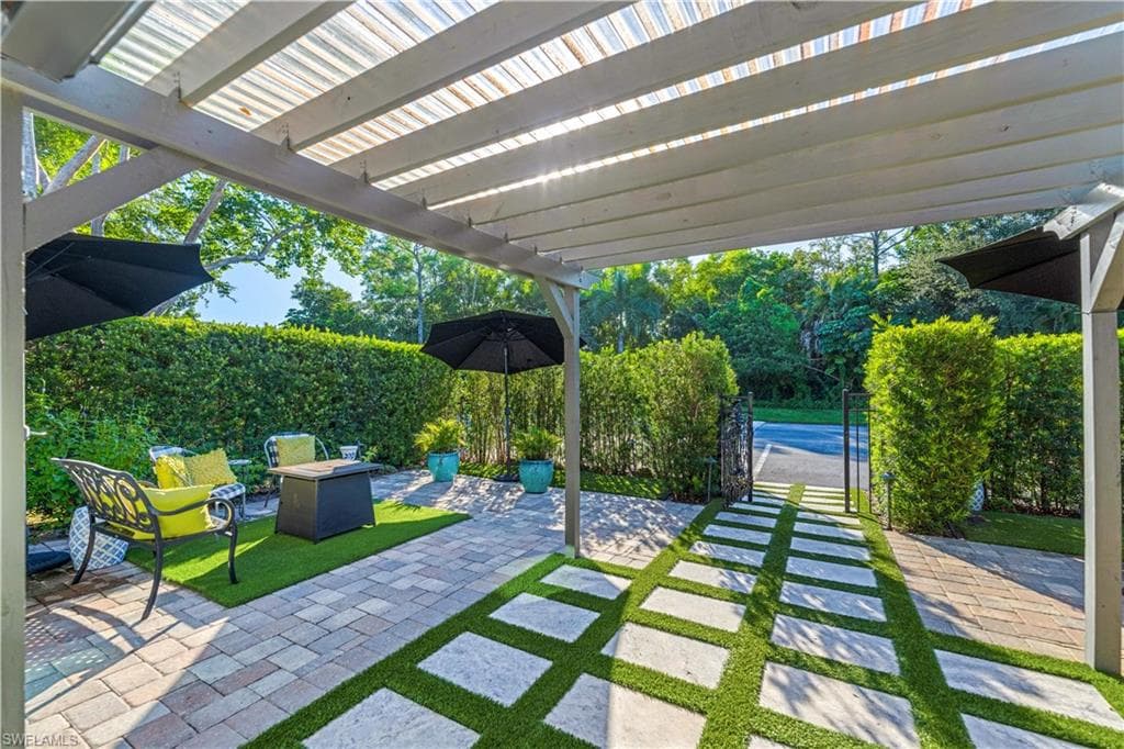 1311 Solana Rd A-2, Naples, FL 34103-6