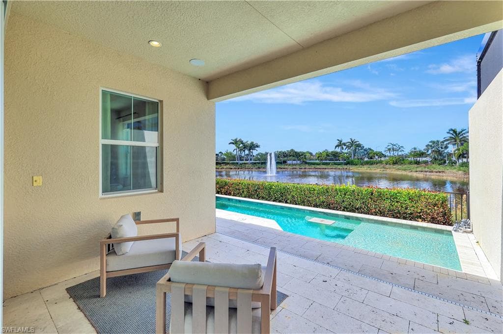 8825 Saint Lucia Dr, Naples, FL 34114-23