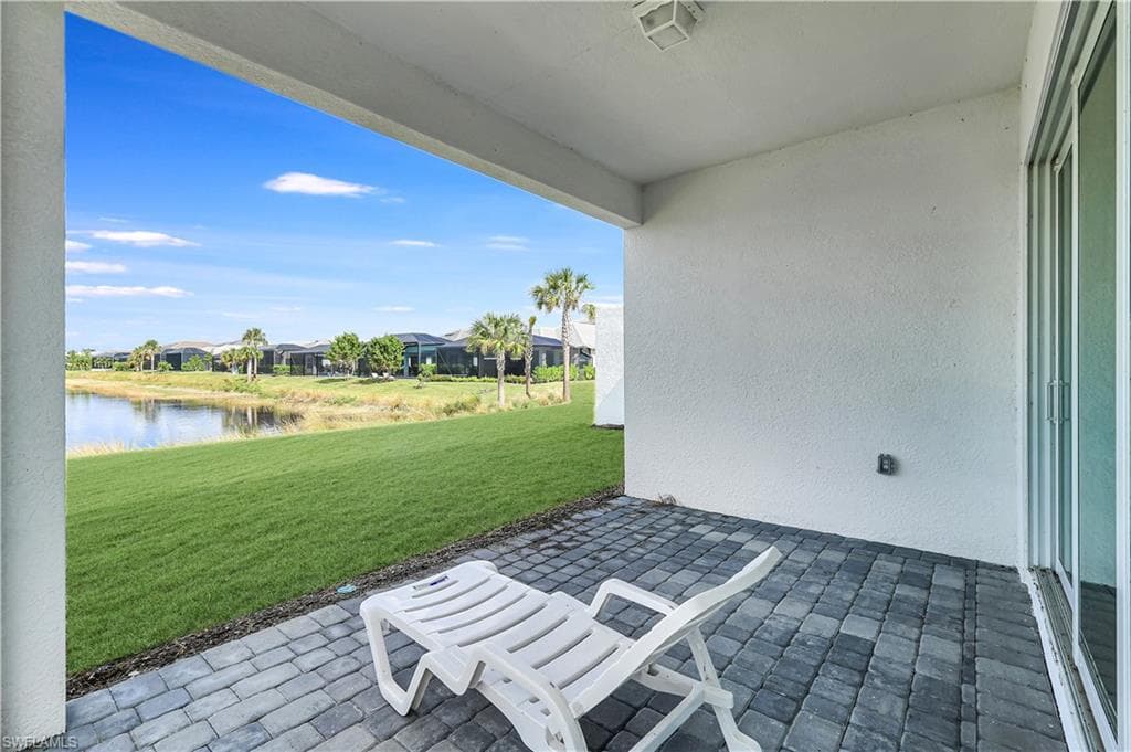 9209 Cayman Dr N, Naples, FL 34114-24