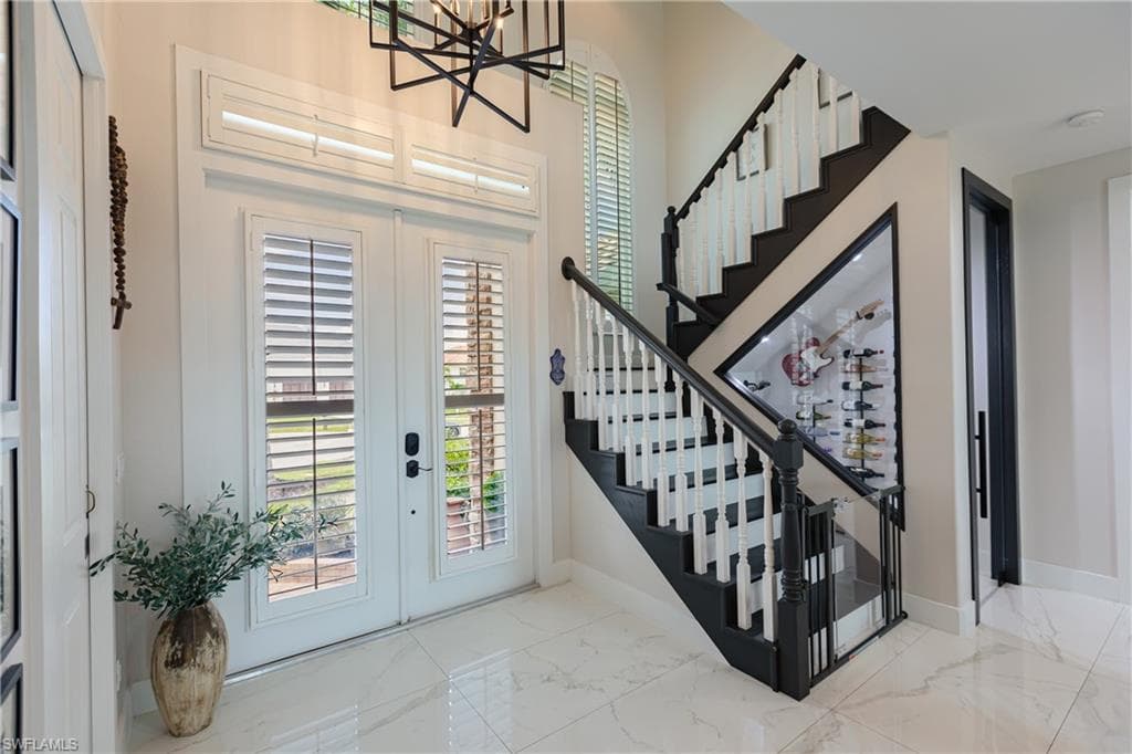 1045 Cottonwood Ct, Marco Island, FL 34145-9