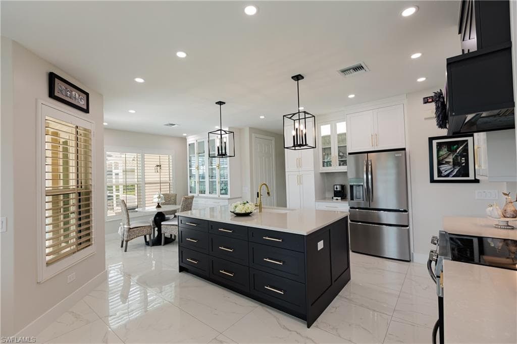 1045 Cottonwood Ct, Marco Island, FL 34145-14