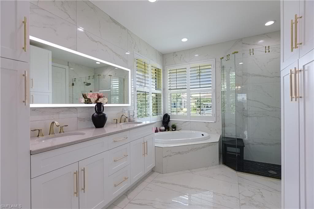 1045 Cottonwood Ct, Marco Island, FL 34145-28