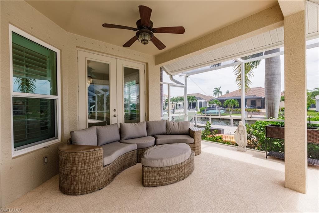 1045 Cottonwood Ct, Marco Island, FL 34145-32