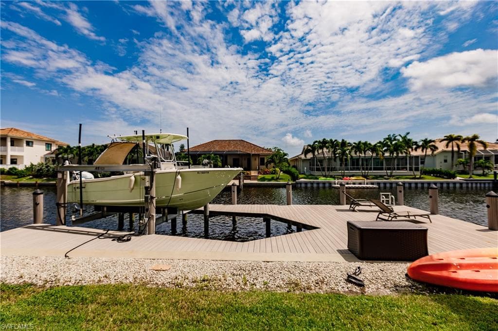 1045 Cottonwood Ct, Marco Island, FL 34145-35
