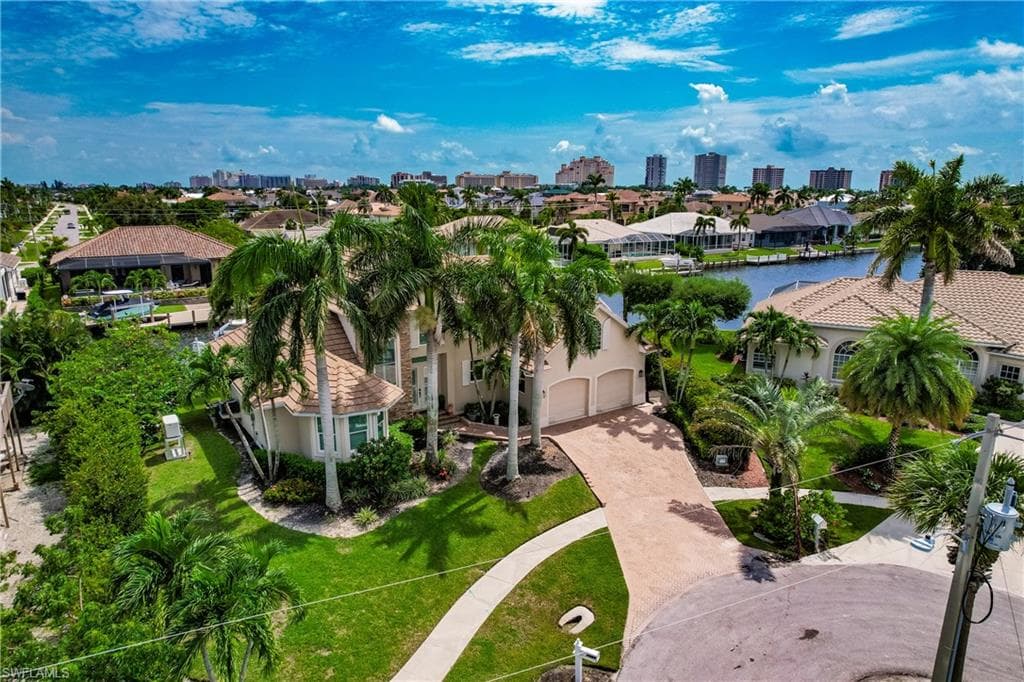 1045 Cottonwood Ct, Marco Island, FL 34145-39