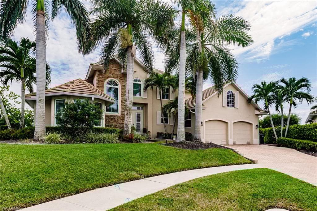 1045 Cottonwood Ct, Marco Island, FL 34145-44