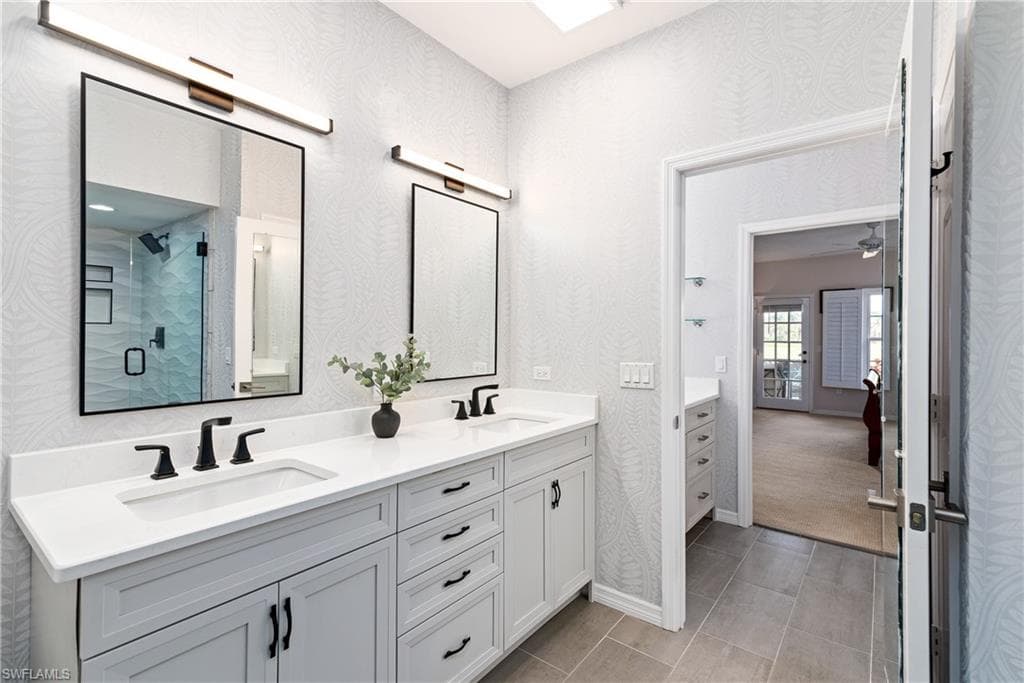 28 Golf Cottage Dr, Naples, FL 34105-17
