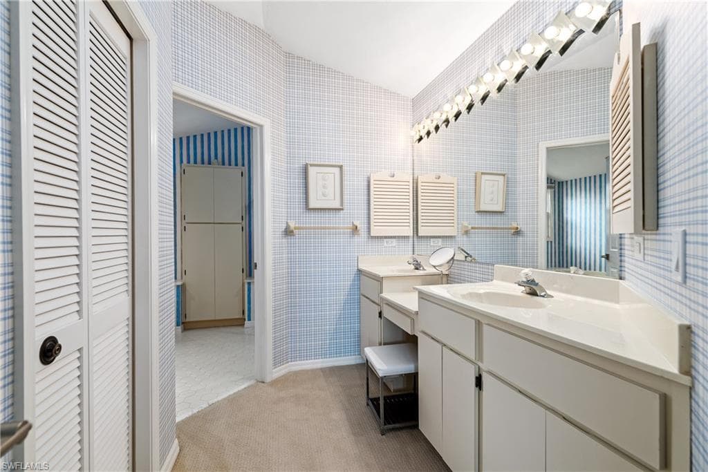 28 Golf Cottage Dr, Naples, FL 34105-21