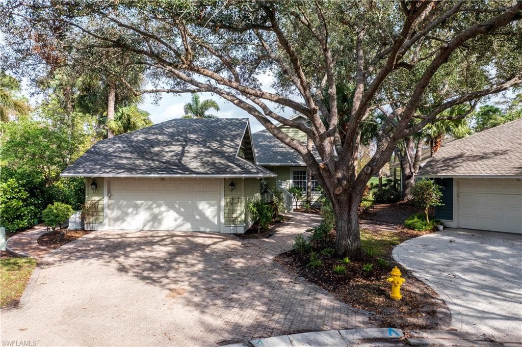 28 Golf Cottage Dr, Naples, FL 34105-30