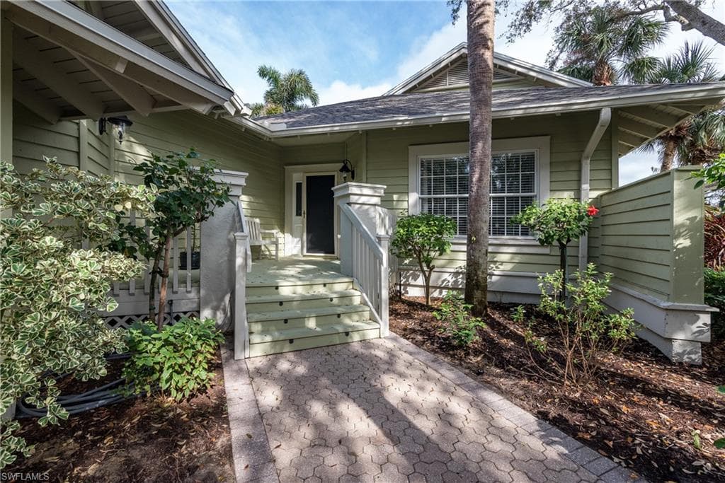 28 Golf Cottage Dr, Naples, FL 34105-31