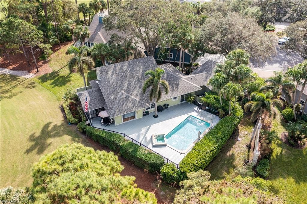 28 Golf Cottage Dr, Naples, FL 34105-35