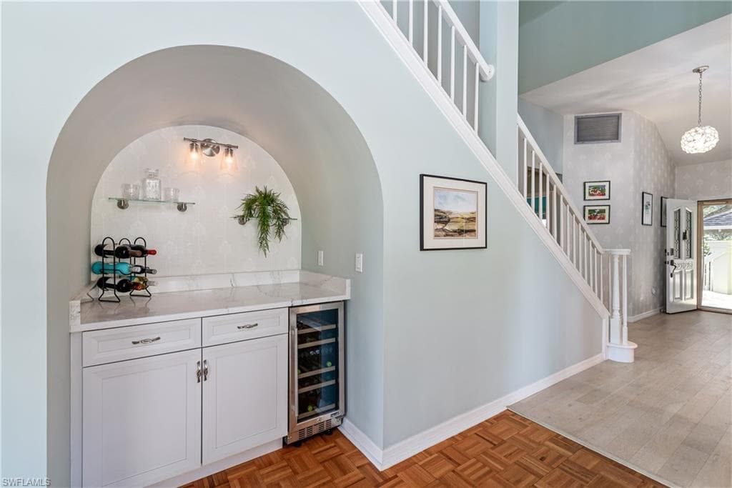 28 Golf Cottage Dr, Naples, FL 34105-5
