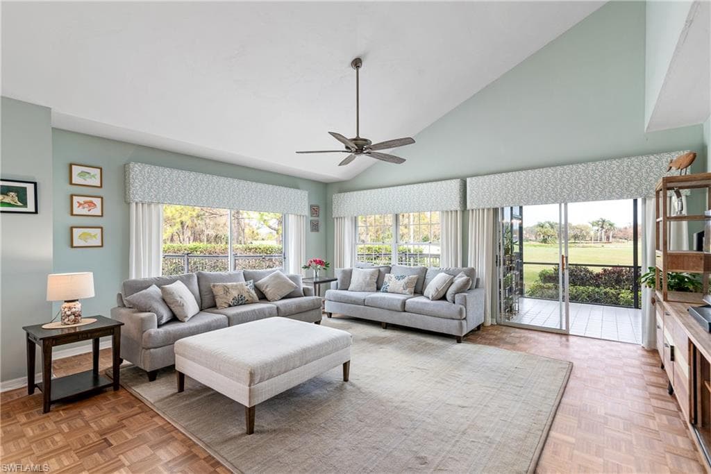 28 Golf Cottage Dr, Naples, FL 34105-7