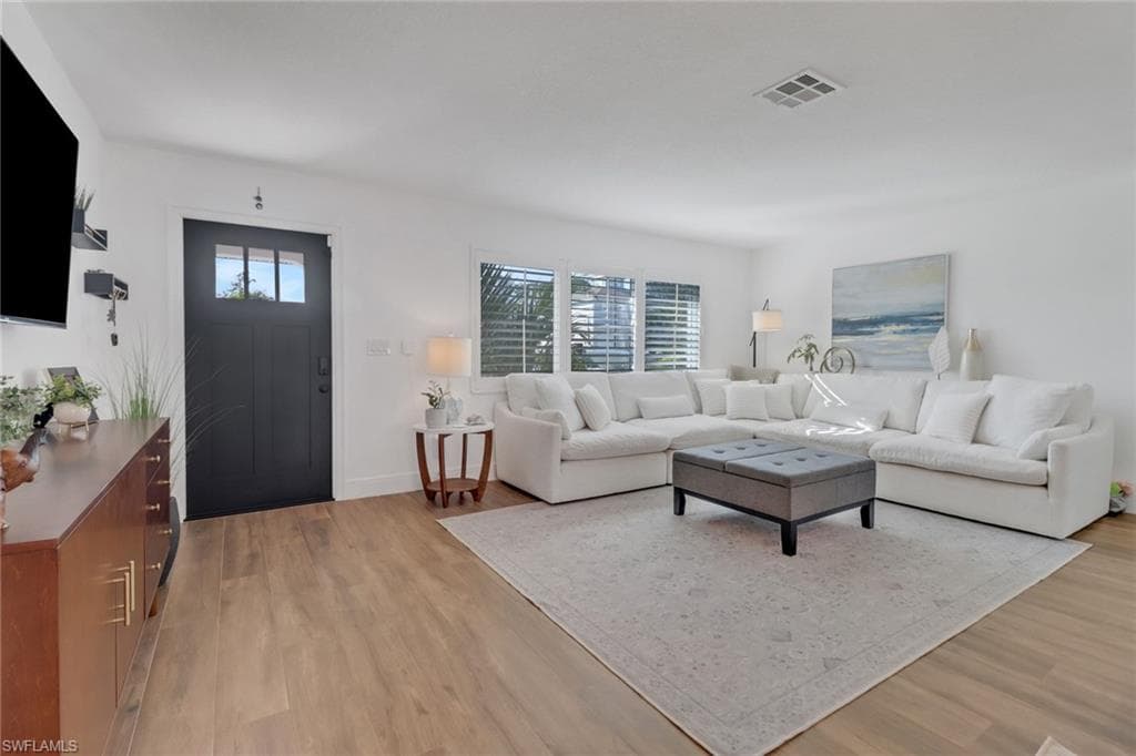 27099 Belle Rio Dr, Bonita Springs, FL 34135-9