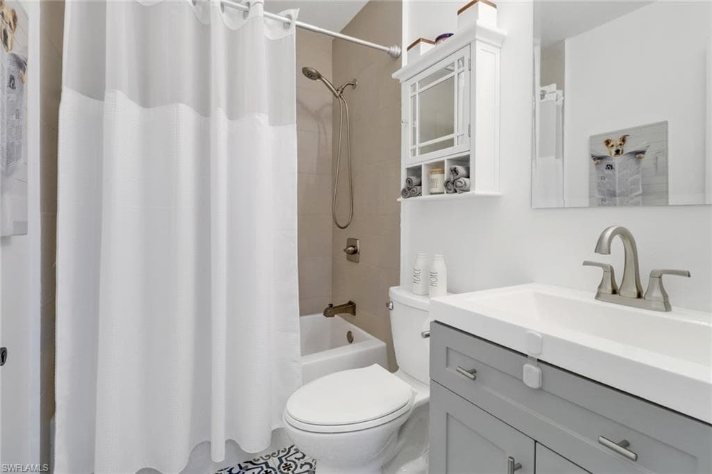 27099 Belle Rio Dr, Bonita Springs, FL 34135-13