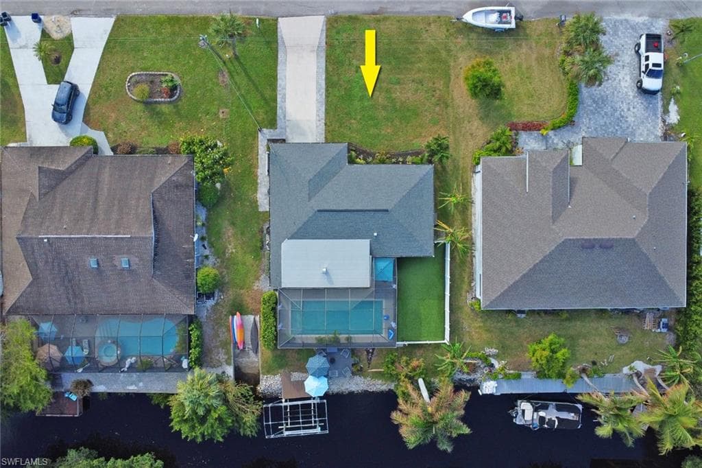 27099 Belle Rio Dr, Bonita Springs, FL 34135-1