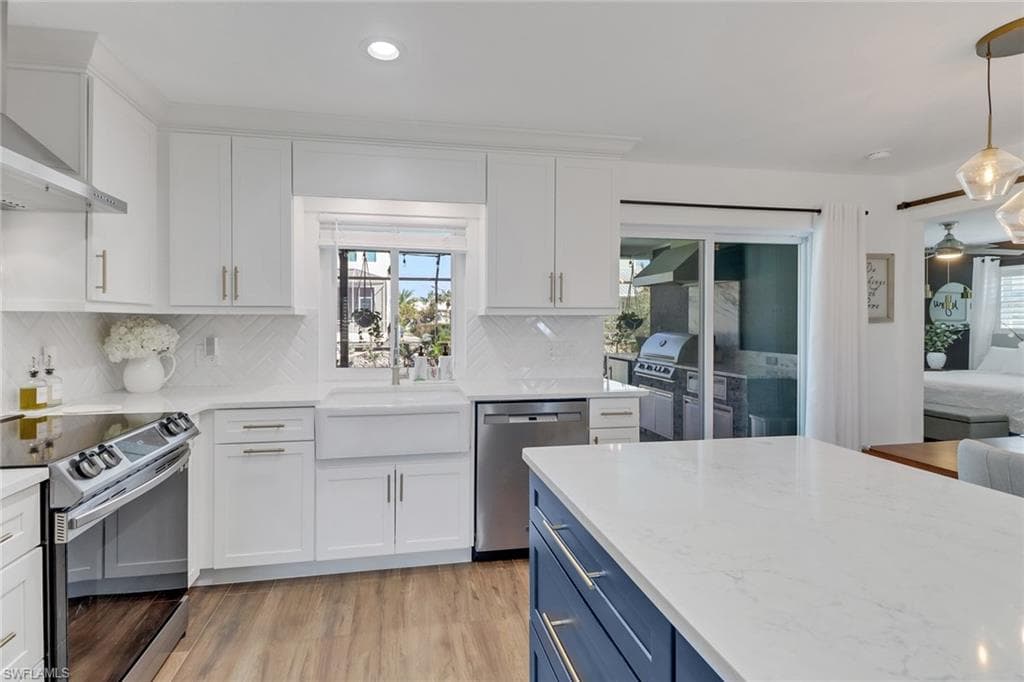 27099 Belle Rio Dr, Bonita Springs, FL 34135-6