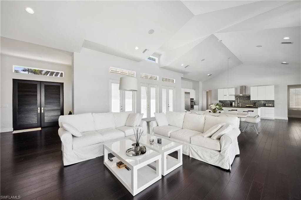 299 Mermaids Bight, Naples, FL 34103-11