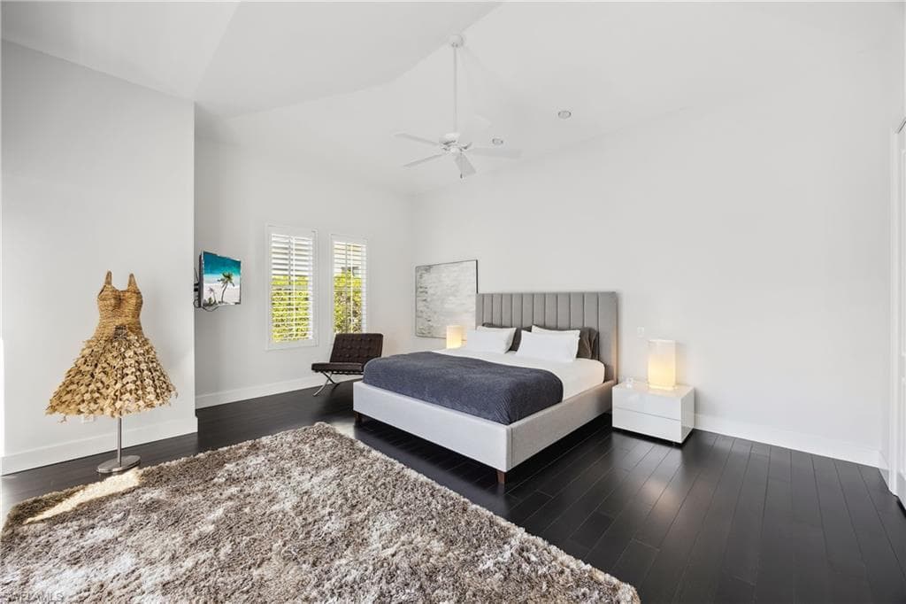 299 Mermaids Bight, Naples, FL 34103-14