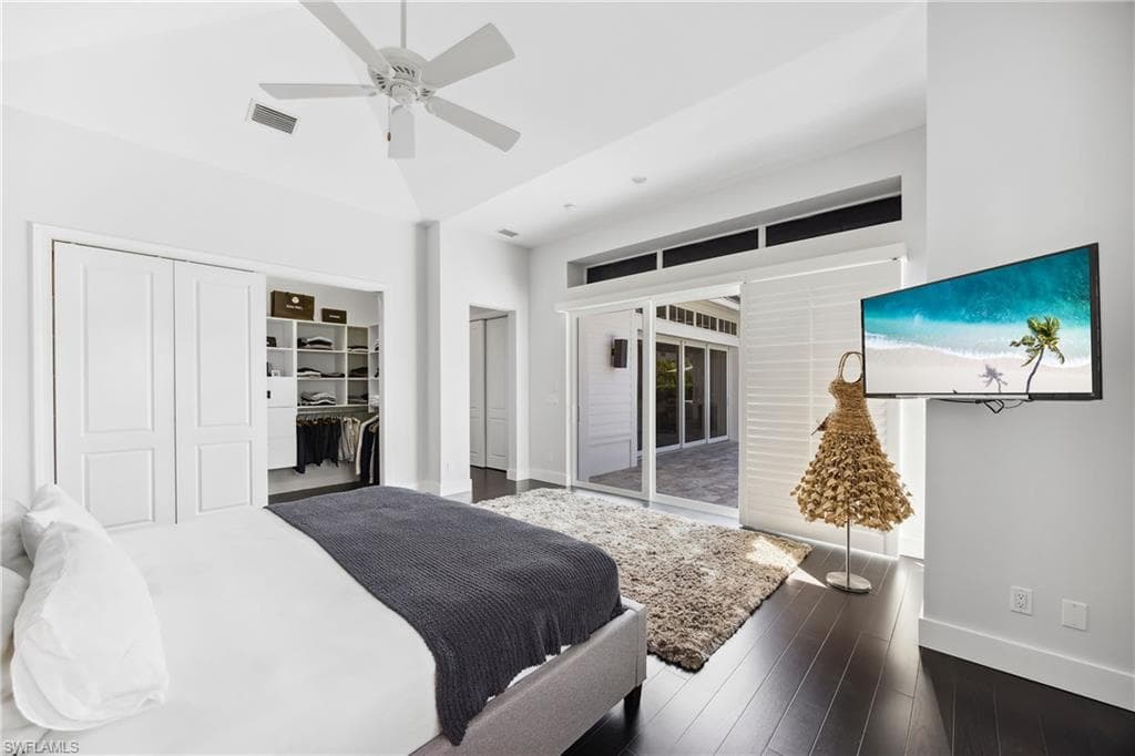 299 Mermaids Bight, Naples, FL 34103-17