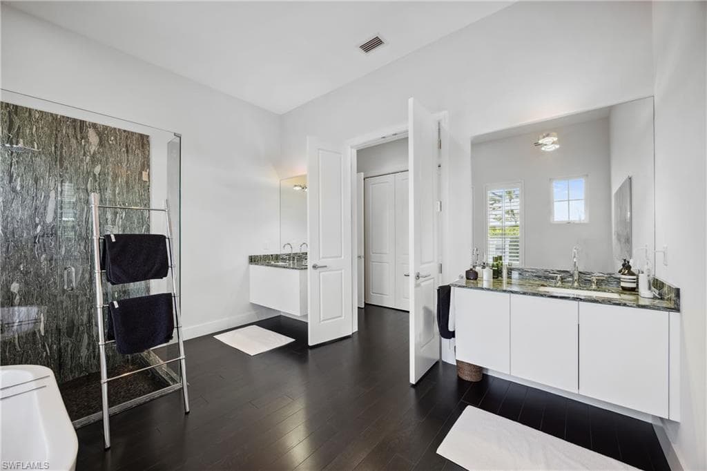 299 Mermaids Bight, Naples, FL 34103-20