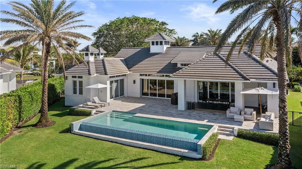 299 Mermaids Bight, Naples, FL 34103-30