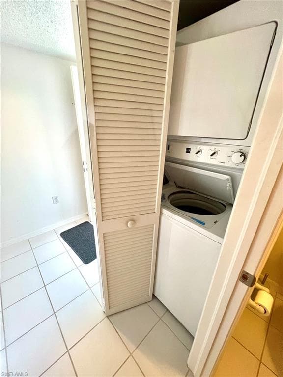 441 Quail Forest Blvd A302, Naples, FL 34105-16