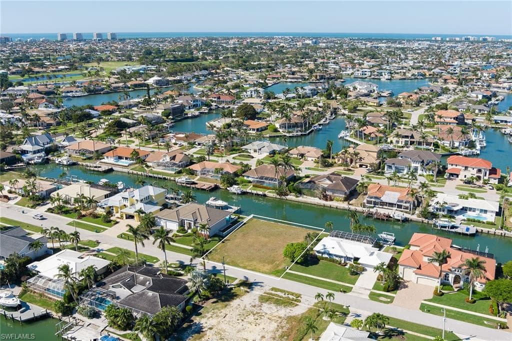 1748 Wavecrest Ct, Marco Island, FL 34145-8