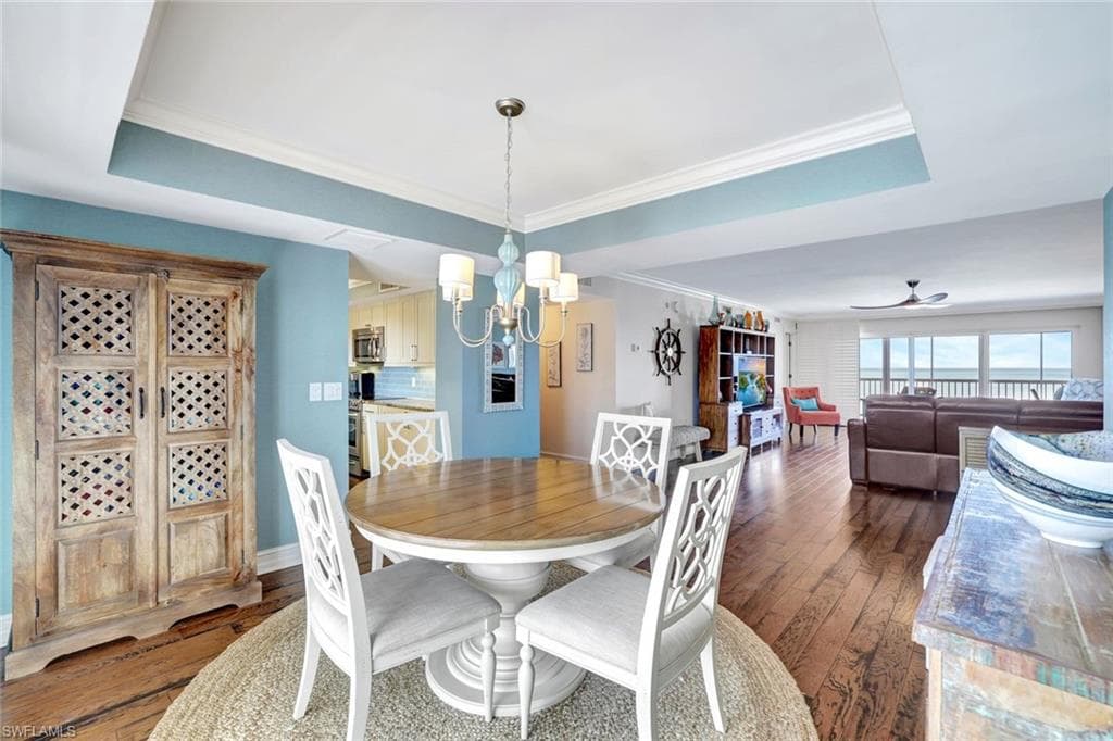 9051 Gulf Shore Dr 603, Naples, FL 34108-6