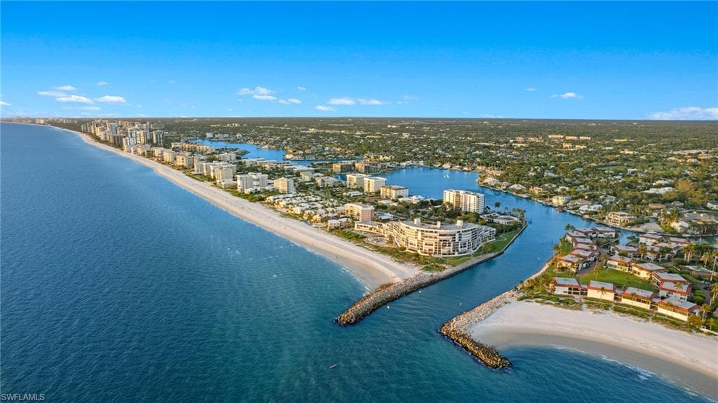 2301 Gulf Shore Blvd N 114, Naples, FL 34103-28