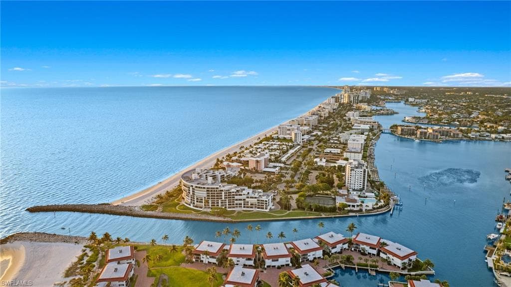 2301 Gulf Shore Blvd N 114, Naples, FL 34103-29