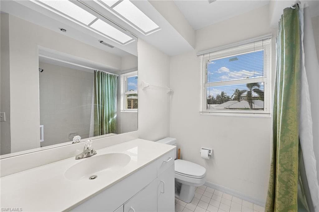 248 4th Ave S D-201, Naples, FL 34102-17