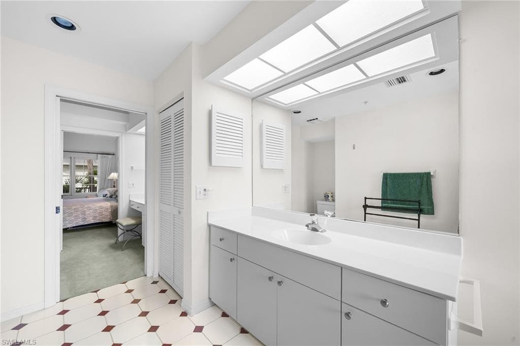 248 4th Ave S D-201, Naples, FL 34102-23
