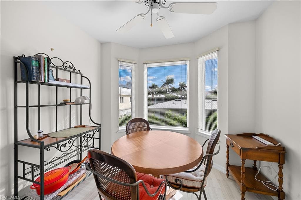 248 4th Ave S D-201, Naples, FL 34102-35