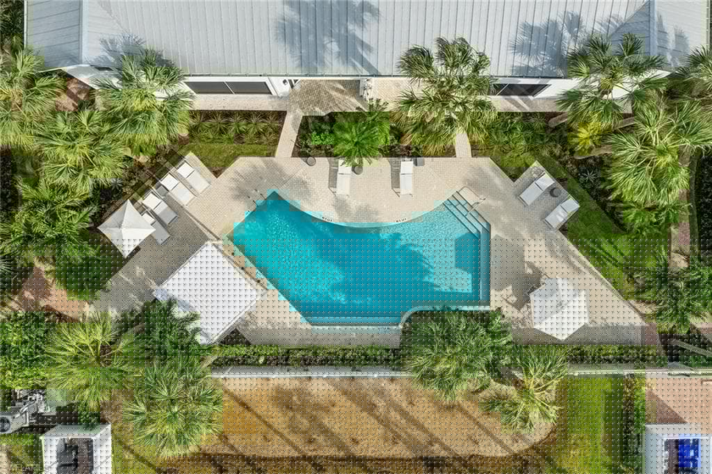 248 4th Ave S D-201, Naples, FL 34102-47