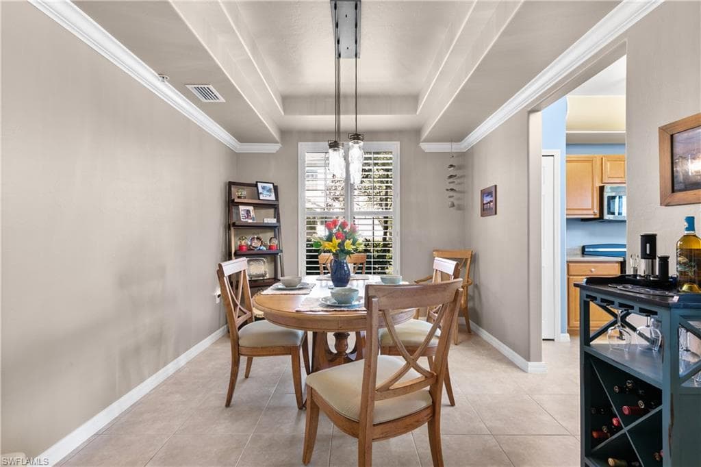 12033 Covent Garden Ct 2403, Naples, FL 34120-8