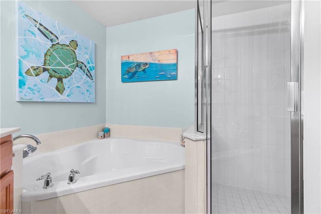 12033 Covent Garden Ct 2403, Naples, FL 34120-15