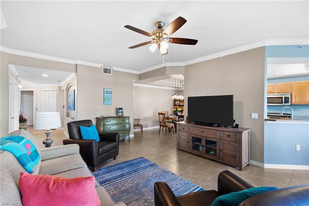 12033 Covent Garden Ct 2403, Naples, FL 34120-3