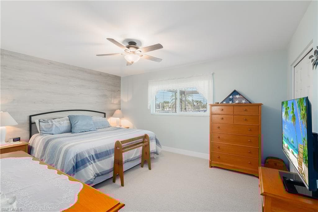 242 Angler Ct, Marco Island, FL 34145-30