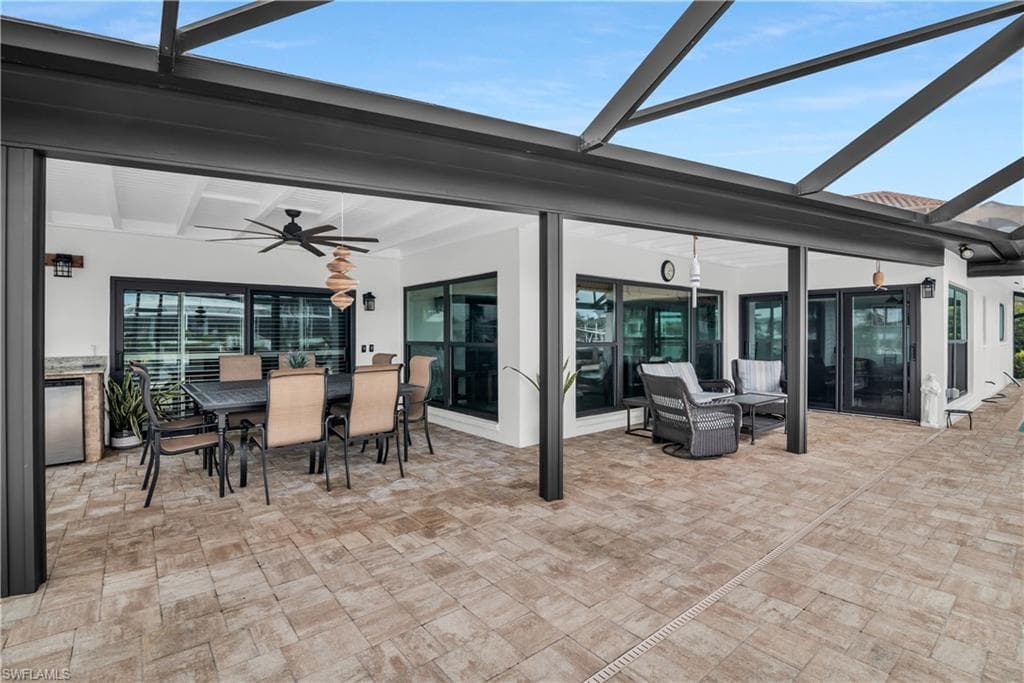 242 Angler Ct, Marco Island, FL 34145-34
