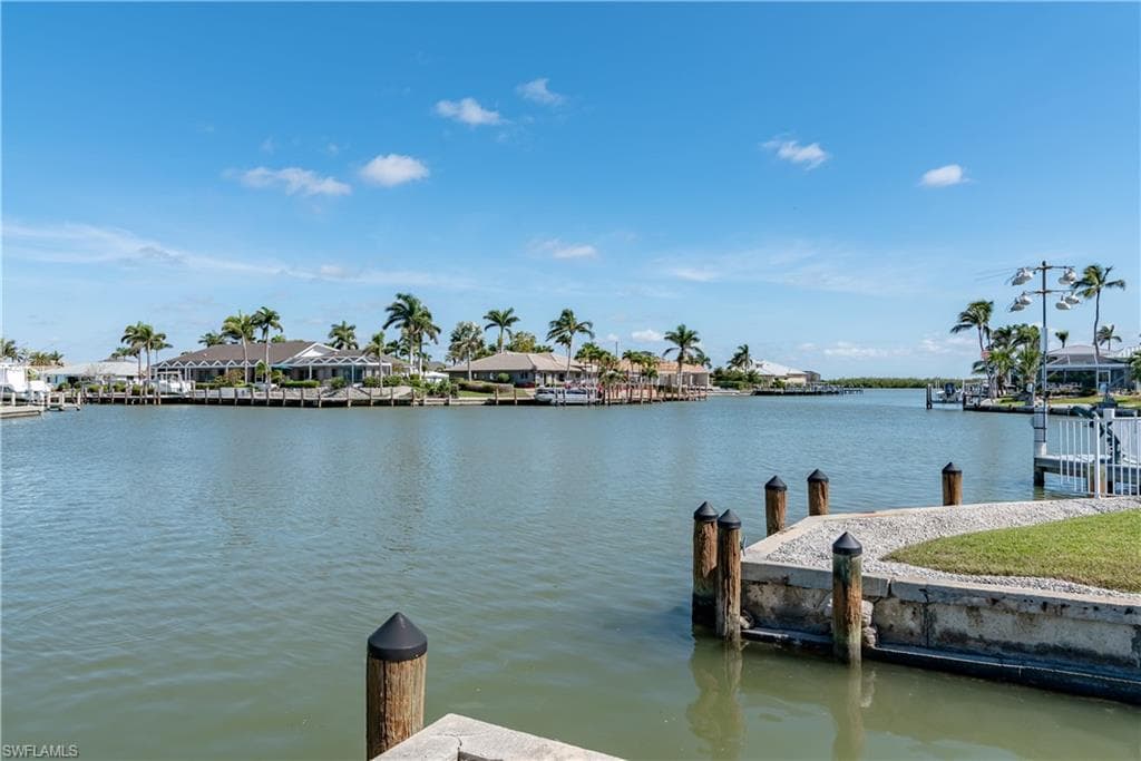 242 Angler Ct, Marco Island, FL 34145-37