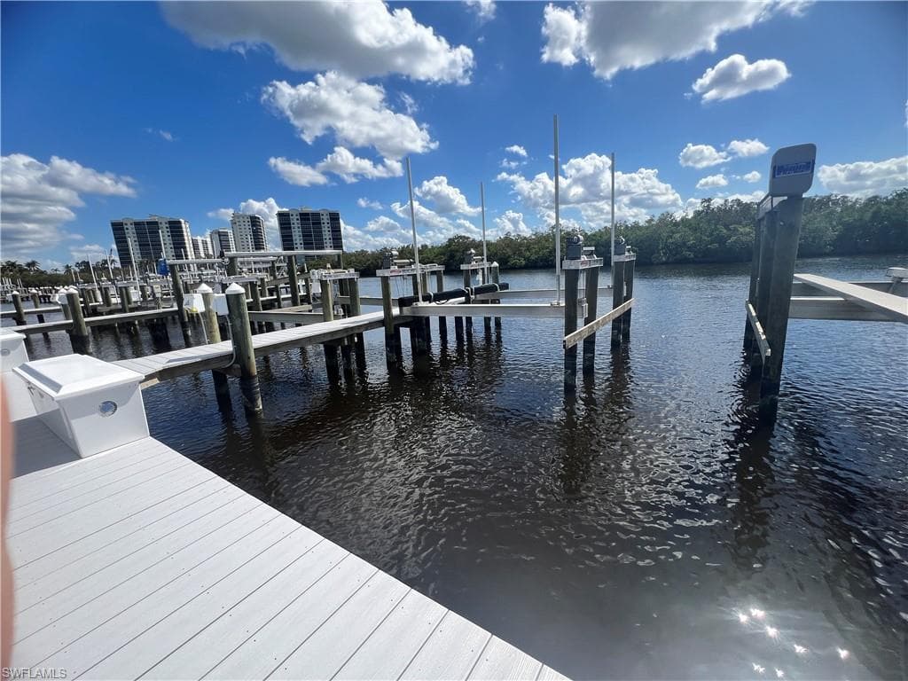 243d Wiggins Bay Dr, Naples, FL 34110-3